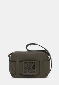 Armani Exchange poseta imagine