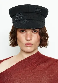 Caciula pentru femei Ruslan Baginskiy Distressed Denim Baker Boy Cap imagine