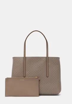 Calvin Klein poseta imagine