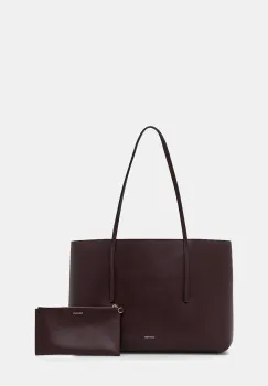 Calvin Klein poseta imagine