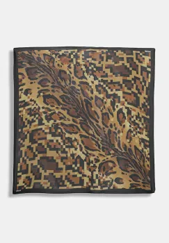 Moschino esarfa de matase imagine