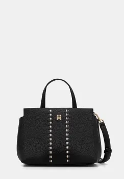 Tommy Hilfiger poseta imagine