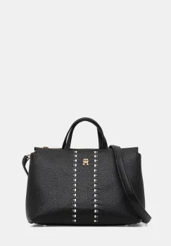 Tommy Hilfiger poseta imagine