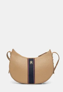 Tommy Hilfiger poseta imagine