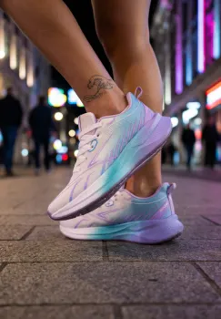 Adidasi dama sport  mov  F5 imagine