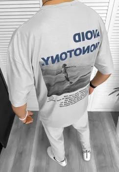 Tricou barbati gri  cu imprimeu pe spate  oversize 11819 O1-2.3 imagine