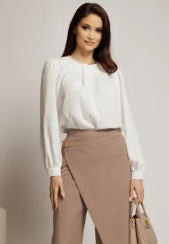 Bluza alba din voal plin cu perle la decolteu si pliuri imagine