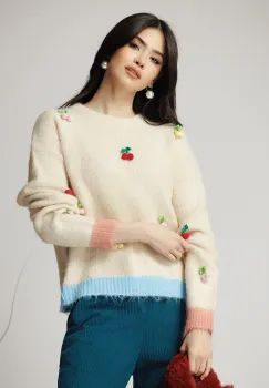 Bluza casual din tricot bej cu cirese crosetate imagine