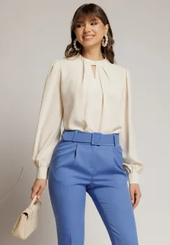 Bluza DY Fashion ivoar cu decupaj si perle la decolteu imagine