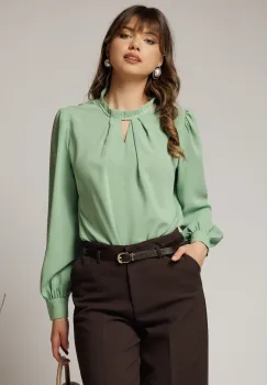 Bluza DY Fashion verde mint cu decupaj si perle la decolteu imagine