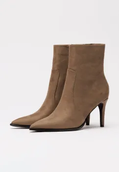 Botine taupe din piele intoarsa si toc subtire imagine