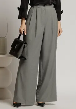 Pantaloni gri lungi cu croi lejer si pense din talie imagine