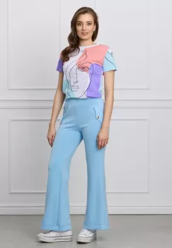 Pantaloni sport bleu evazati imagine