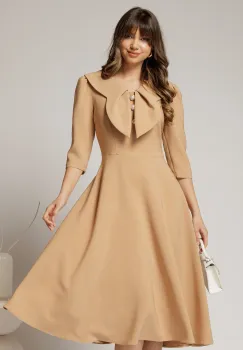 Rochie bej clos de ocazie cu guler maxi si nasturi perluta imagine