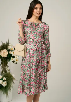 Rochie bej cu flori fucsia si cordon in talie din satin imagine