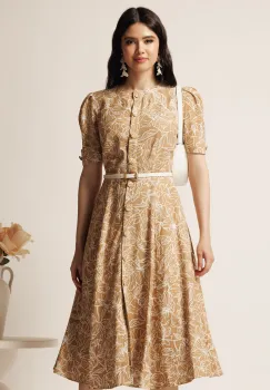 Rochie DY Fashion midi bej in clos cu imprimeuri albe si curea in talie imagine