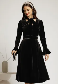 Rochie DY Fashion neagra din catifea cu perlute la decolteu si cordon detasabil imagine