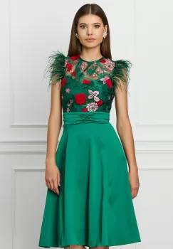 Rochie DY Fashion verde cu broderie la bust si pene la umeri imagine