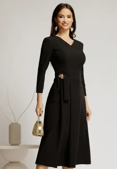 Rochie eleganta din stofa fina neagra cu decolteu in V si talie accentuata cu accesoriu imagine
