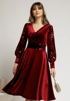 Rochie Elif eleganta din catifea verde cu paiete pe maneci si talie imagine