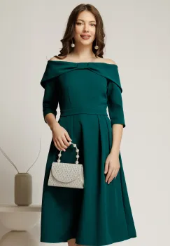 Rochie Irene midi verde in clos cu umerii goi si funda la bust imagine
