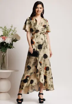 Rochie lunga bej cu buline negre din satin cu croi petrecut imagine