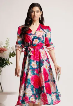 Rochie midi fucsia cu trandafiri din voal in clos cu cordon in talie imagine