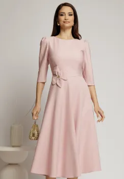 Rochie midi roz din stofa in clos cu floare in talie imagine