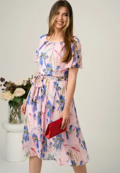 Rochie midi roz din voal cu imprimeuri floreale albastre si cordon in talie imagine