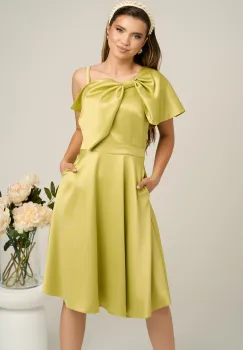 Rochie Moze eleganta din satin verde cu funda la bust si bretea cu perle imagine