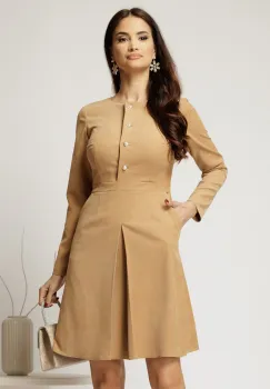 Rochie scurta bej din catifea reiata cu pliu pe fusta si nasturi perla imagine