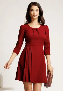 Rochie scurta bordo din stofa cu fundita pe bust si pliuri pe fusta imagine