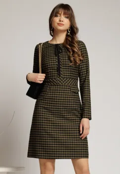 Rochie scurta kaki cu carouri negre snur la guler si fusta tip A imagine