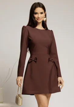 Rochie scurta maro cu fusta tip A si fundite imagine