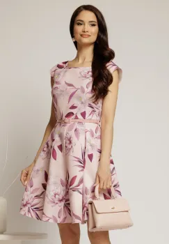 Rochie scurta roz in clos cu imprimeu floral mov si curea in talie imagine