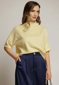 Tricou galben cu brosa si croi lejer cu adaos de viscoza imagine