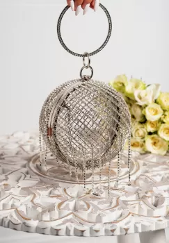 Clutch argintiu tip sfera cu franjuri din strassuri imagine