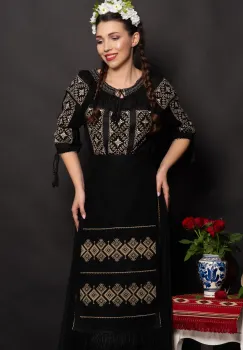 Fota traditionala Nadia brodata cu simbolul rombului imagine