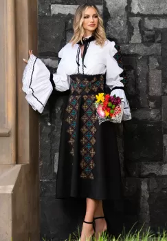 Fusta Romaneasca cu broderie traditionala Legendaria by Venezia imagine