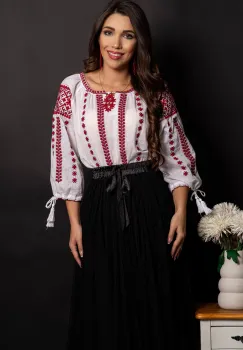 Ie alba din bumbac Marioara cu broderie rosie traditionala imagine