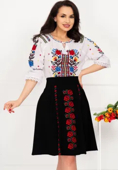 Ie alba traditionala Marta din bumbac cu flori brodate imagine