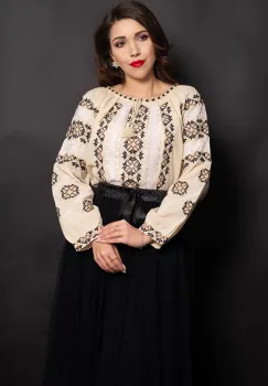 Ie bej din bumbac Andra brodata cu motive geometrice inspirate din portul popular imagine