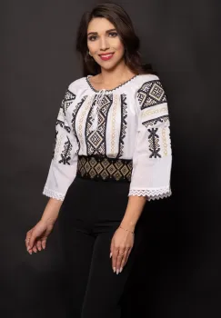 Ie dama Catrina cu broderie neagra in romburi si fir aurit imagine