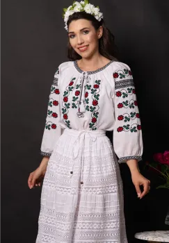 Ie dama traditionala din bumbac Clemente cu flori brodate imagine