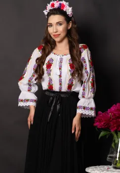 Ie dama traditionala Felicidad din bumbac cu trandafiri rosii si lila imagine