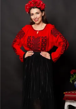 Ie dama traditionala Olimpia rosie cu broderie neagra populara imagine