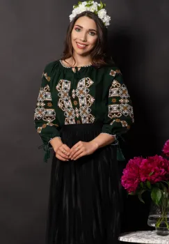 Ie dama verde din bumbac Berta cu broderie traditionala imagine