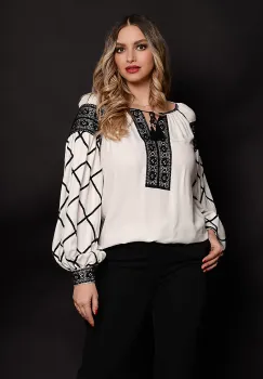 Ie traditionala alba cu benzi negre brodate aplicate imagine