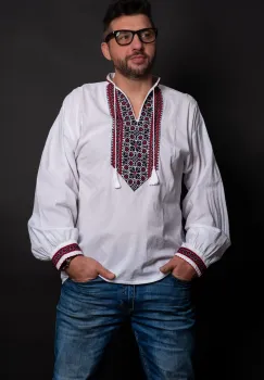 Ie traditionala barbateasca Sebastian brodata cu simbolul crucii imagine