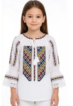 Ie traditionala de fetita Ingrid cu simbolul tricolorului imagine